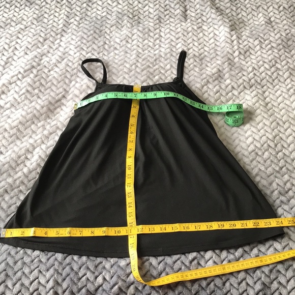 32 Degrees Cool Top with built in bra, Colour is Black, Size is Small - Picture 3 of 7